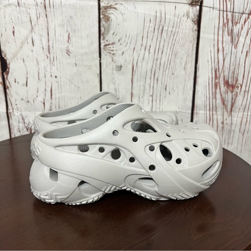 CROCS CAGED CLOG in Gray platforms size 8 - Picture 5 of 10